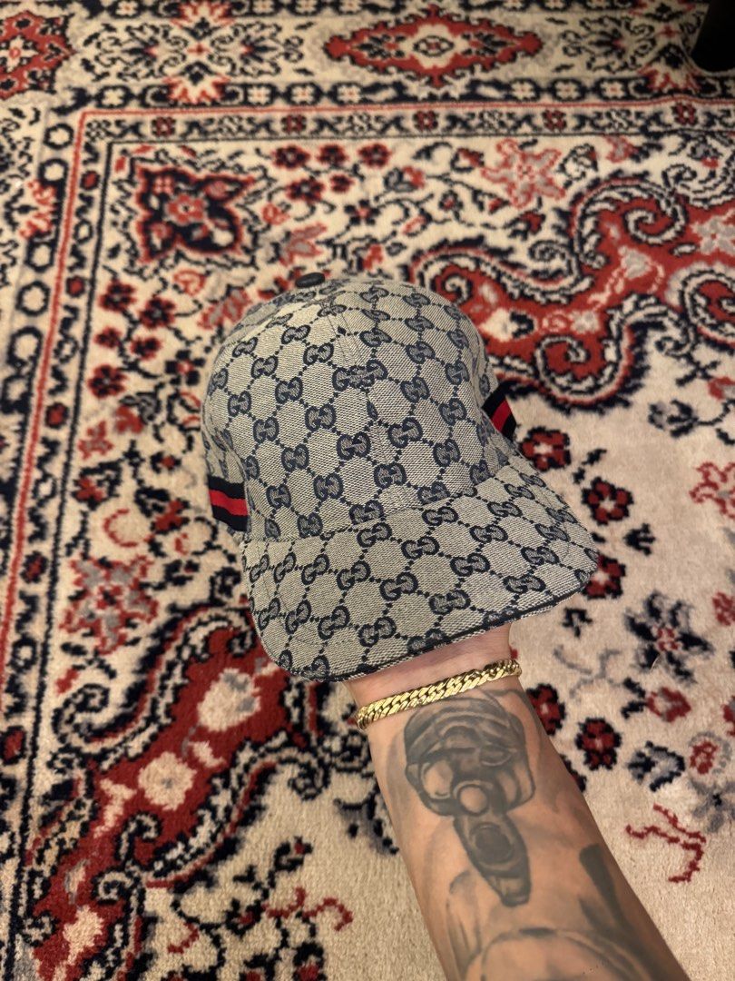 Gucci GG Supreme Baseball Hat (Category: Caps & Hats) located in Manila. Submitted by wockesha (Listing ID 1468467661, Image 1). Description: Gucci Cap Size Medium 58cm Excellent Condition 5,999.