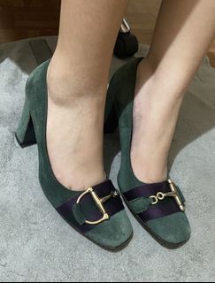 (Category: ) located in . Submitted by HelloAnn_Closet (Listing ID 1468353289, Image 1). Description: .
