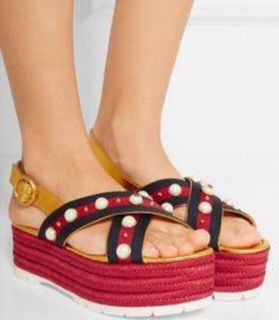 (Category: ) located in . Submitted by thriftshop_izy15 (Listing ID 1468337666, Image 1). Description: .