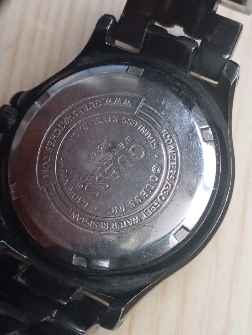 Guess (Category: Men's Watches) located in Las Pinas. Submitted by quick_deals_great_finds2 (Listing ID 1468339253, Image 3). Description: Original good working condition Quartz with battery 38mm fits wrist 6.8 inches.