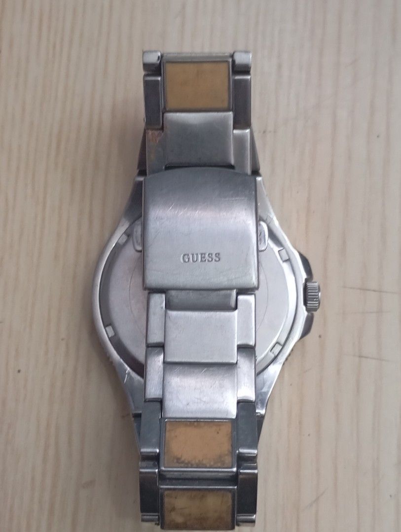 Guess (Category: Men's Watches) located in Las Pinas. Submitted by quick_deals_great_finds2 (Listing ID 1468338439, Image 3). Description: Original good working condition Quartz with battery 42mm large fits wrist 7 inches.