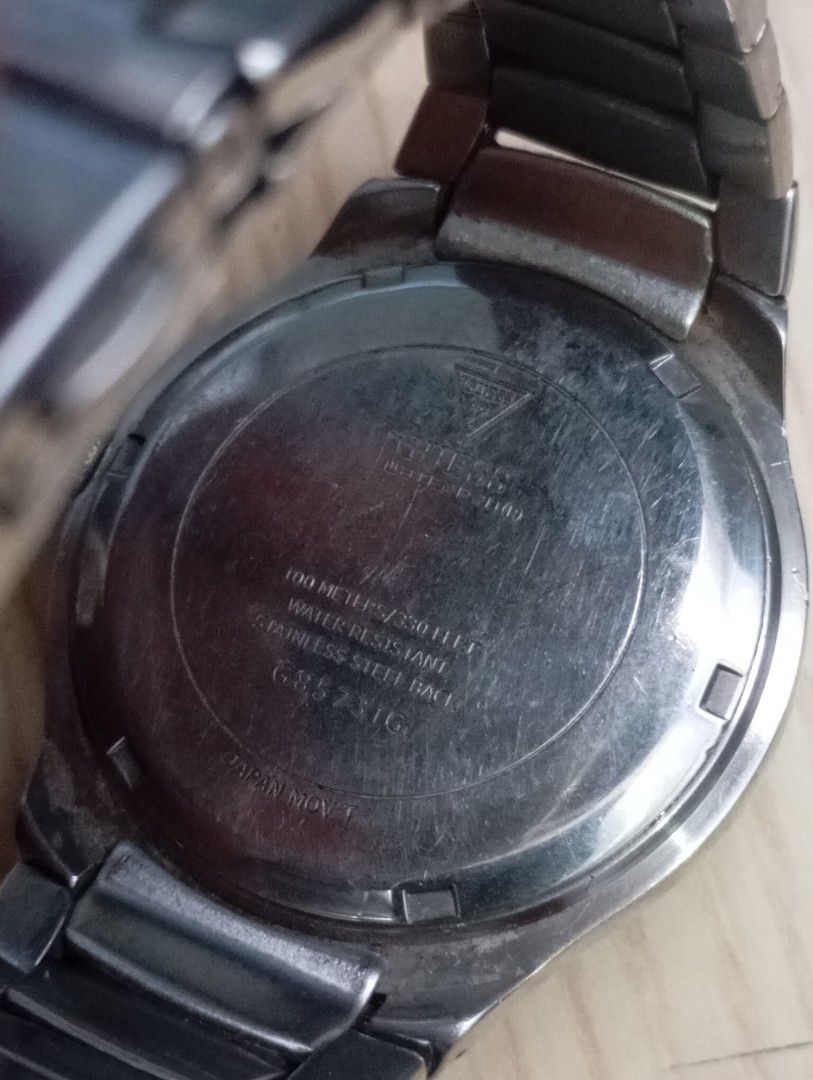 Guess (Category: Women's Watches) located in Las Pinas. Submitted by quick_deals_great_finds2 (Listing ID 1468346022, Image 3). Description: Original good working condition Quartz with battery 38mm medium fits wrist 6.5 inches.