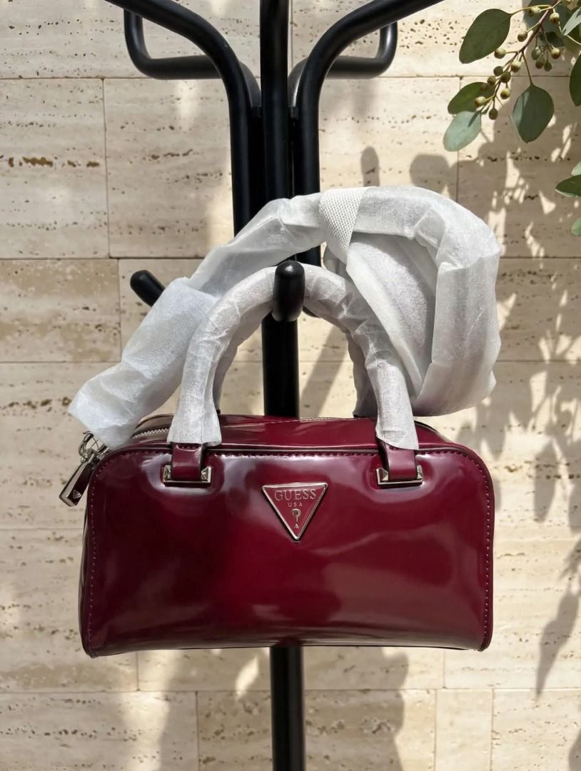 Guess Patent 2way Bag (Category: Cross-body Bags) located in Rizal. Submitted by hiraya16 (Listing ID 1468302942, Image 1). Description: Onhand ready to ship DM for inquiries. ✉️.
