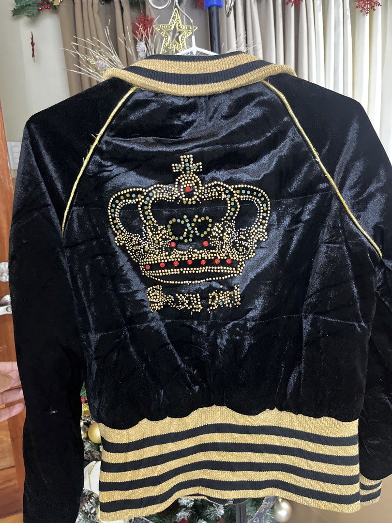GYARU JACKET (Category: Coats, Jackets and Outerwear) located in Butuan. Submitted by darlingdressco. (Listing ID 1468412514, Image 2). Description: missing beads.