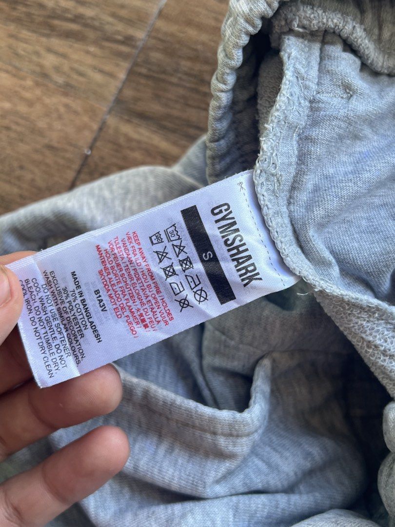 Gymshark (Category: Joggers) located in Las Pinas. Submitted by jpicked (Listing ID 1468354185, Image 3). Description: .