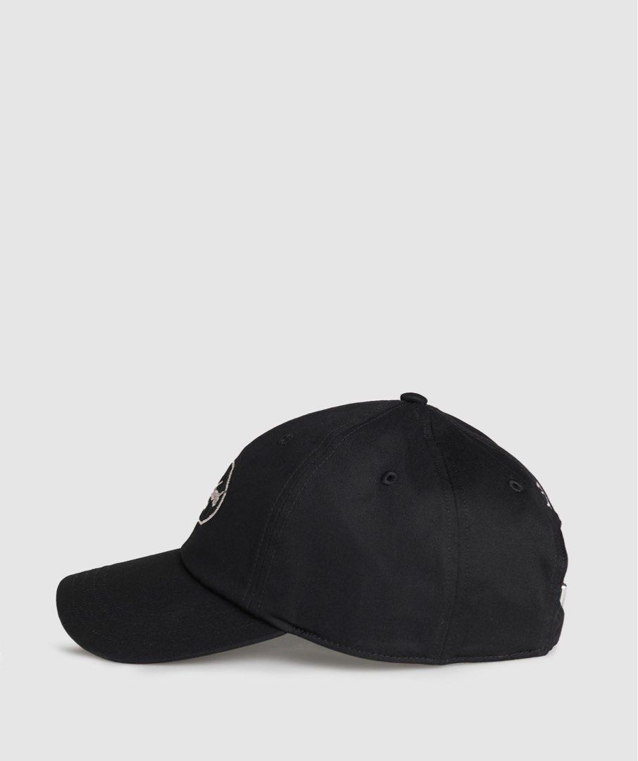 Gymshark Lifting cap (Category: Caps & Hats) located in Paranaque City. Submitted by closetanghelita (Listing ID 1468337028, Image 2). Description: No issues Can ship with lalamove or J&T Authentic Gymshark.