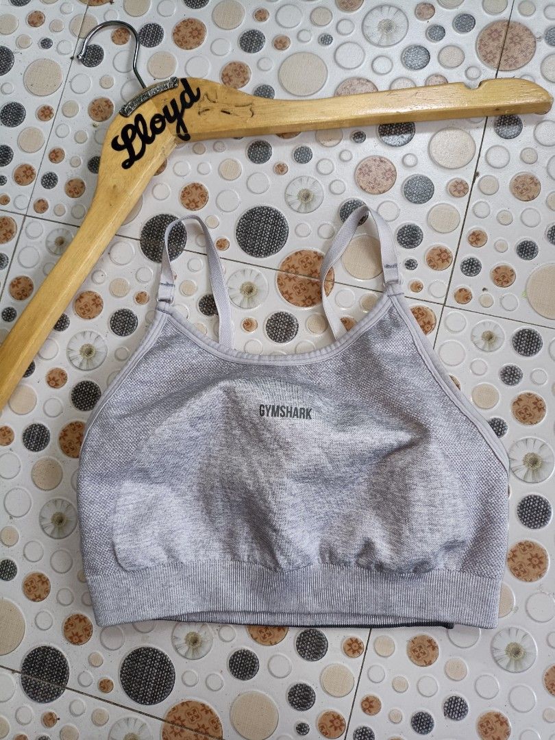 Gymshark sport bra (Category: Others Tops) located in Manila. Submitted by chavez_lloyd (Listing ID 1468422863, Image 3). Description: Wts Gymshark Flex Sports Bra Size: XS Good asnew LOC: negross occidental.