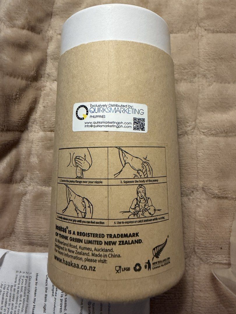 Haakaa Silicone Breast Pump Gen.2 100ml with Box (Category: Breastfeeding & Bottle Feeding) located in Mabalacat. Submitted by rizasells (Listing ID 1468397163, Image 3). Description: - Authentic Haakaa Generation 2 Silicone Breast Pump - Generous 100ml capacity for effortless milk collection - One-piece portable design featuring a secure suction base to stop accidental spills - Made from 100% safe, food-grade silicone (BPA, PVC, and phthalate-fr