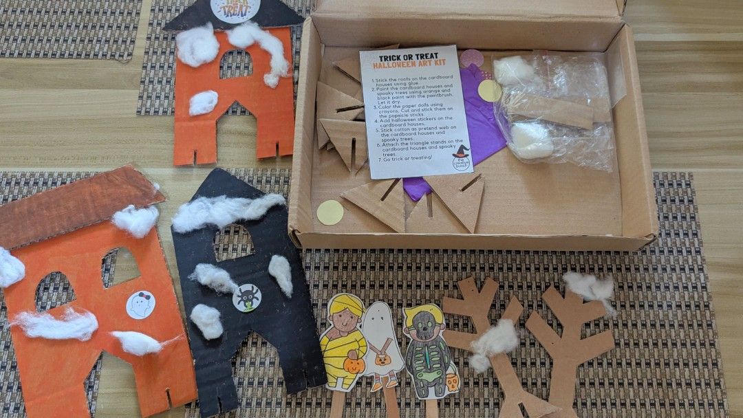 Halloween Activity/Display (Category: Everything Else Others) located in Paranaque City. Submitted by lai_francisco (Listing ID 1468316888, Image 2). Description: this supposed to be a kids Halloween activity , pwede na Lang siguro siyang display or pwede pa rin naman i redecorate :) sayang naman kung itatapon lang :) matutuwa kids nyo Dito :) .