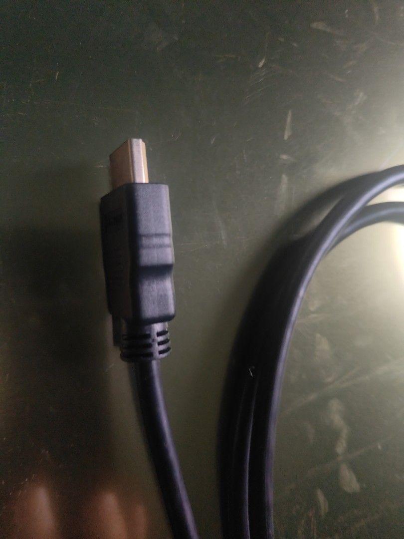 Hdmi cable (Category: Media Streamers & Hubs) located in Manila. Submitted by wuxue998 (Listing ID 1468356387, Image 3). Description: Brand new HDMI cable, approximately 1.2 meters long ✅.