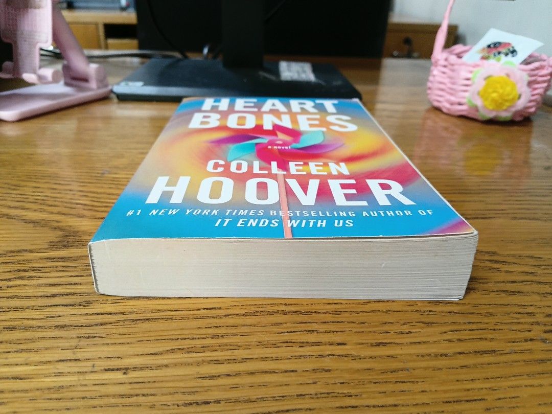 Heart Bones by Colleen Hoover (Category: Storybooks) located in Baguio. Submitted by ravenousreader_1922 (Listing ID 1468389494, Image 2). Description: - Trade paperback - Preloved but in excellent condition - For shipping through J&T or dropping off at Pines Arcade, Baguio City - Payment through Gcash or BDO.