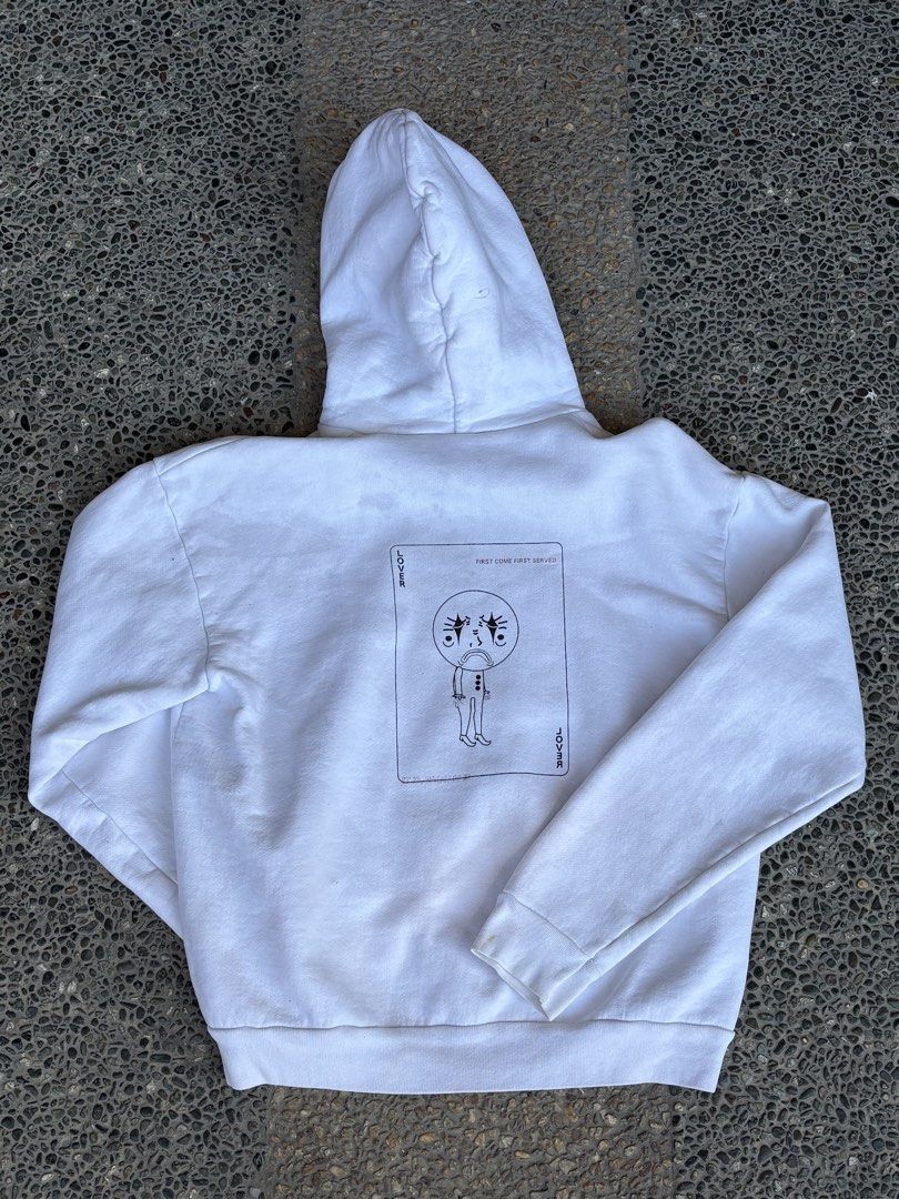 Heavy White Dice Hoodie (Category: Hoodies) located in Caloocan City. Submitted by babydoll696 (Listing ID 1468356732, Image 2). Description: HEAVY MATERIAL HOODIE NEED WASH + SHIPP PM ME FOR MORE DETAILS.