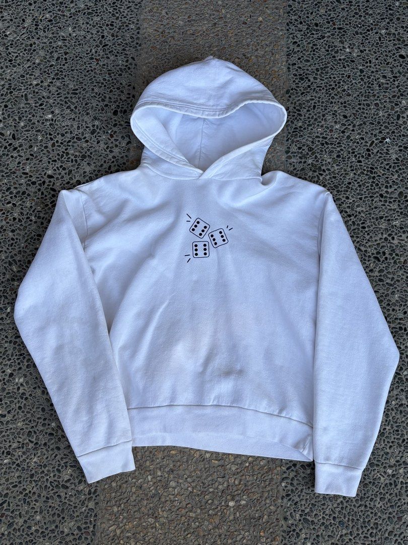 Heavy White Dice Hoodie (Category: Hoodies) located in Caloocan City. Submitted by babydoll696 (Listing ID 1468356732, Image 1). Description: HEAVY MATERIAL HOODIE NEED WASH + SHIPP PM ME FOR MORE DETAILS.