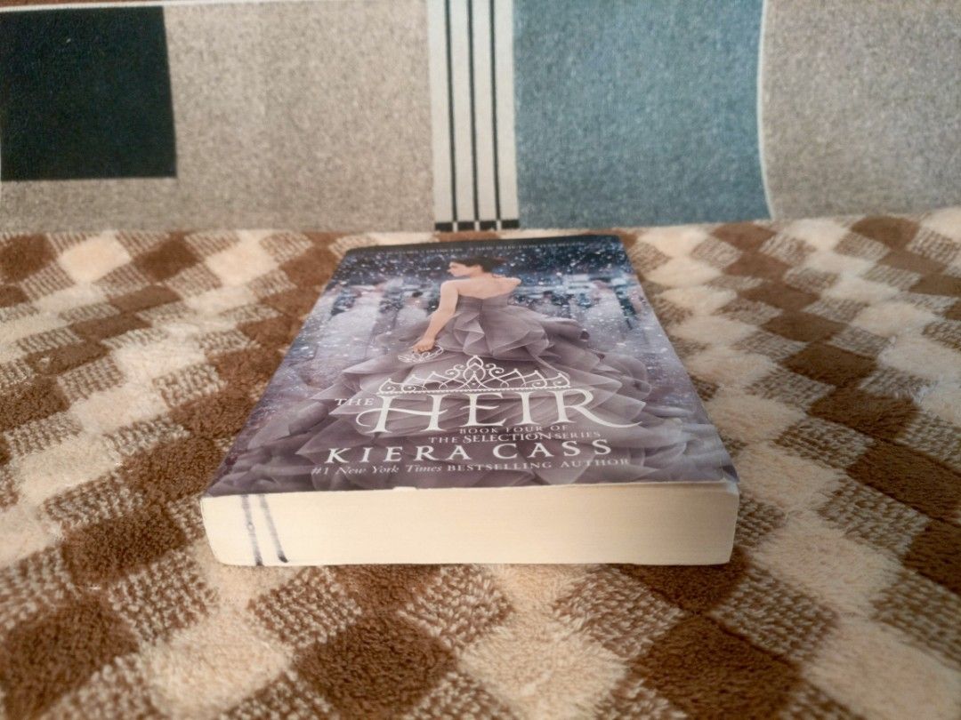 Heir Kiera Cass (Category: Storybooks) located in Bambang. Submitted by axela21 (Listing ID 1468386246, Image 2). Description: .