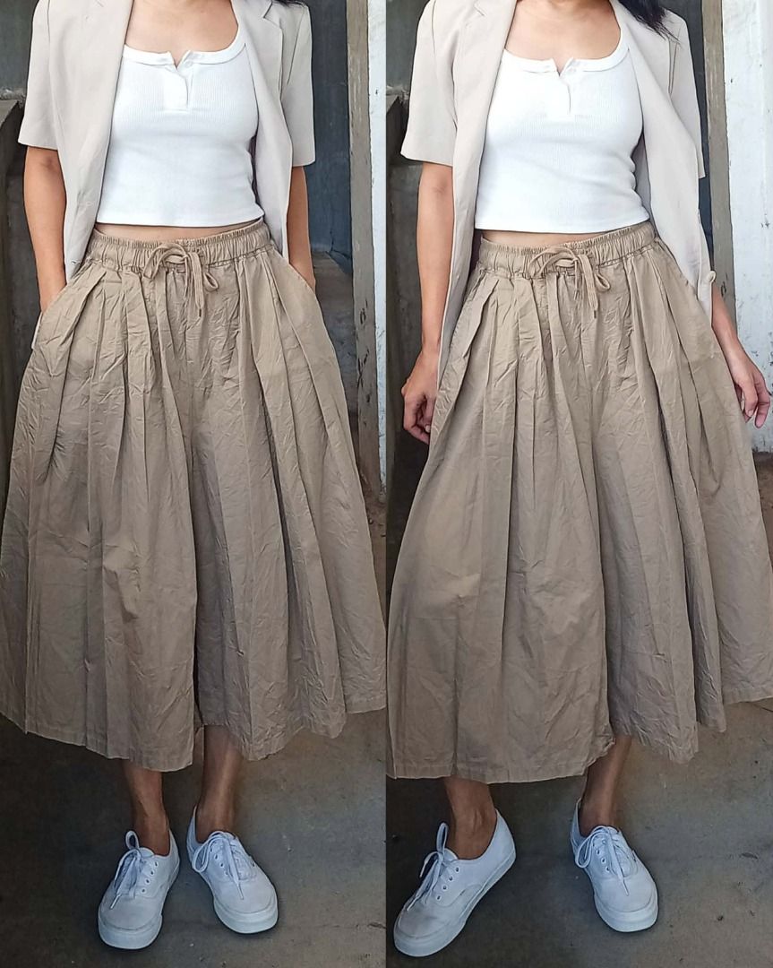 Highwaist cofffee brown wide squarepants (Category: Other Bottoms) located in Davao. Submitted by irisrazona16792 (Listing ID 1468346402, Image 1). Description: Wd side pocket Waist 27-36 (garterize) L 30 good as new.