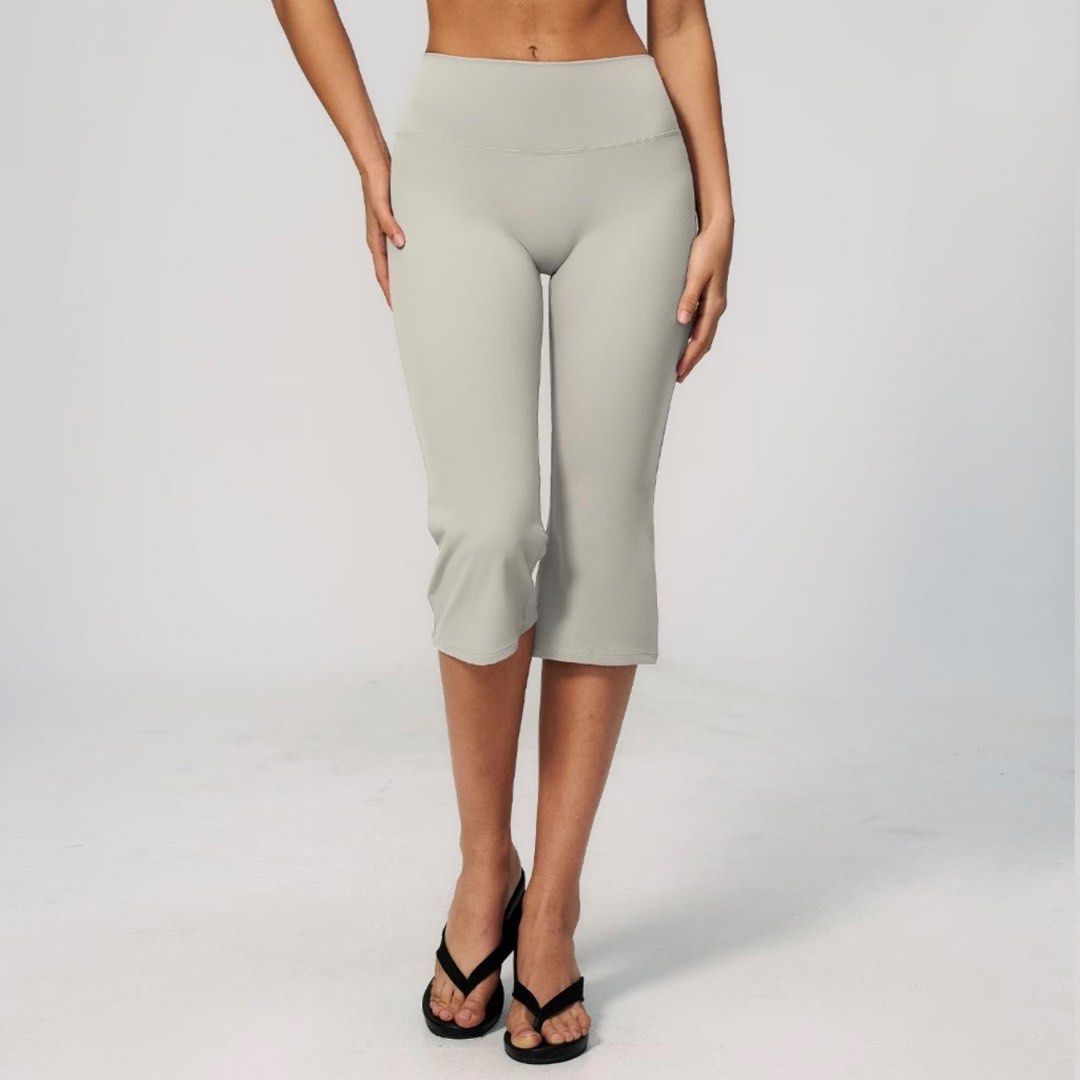 High-Waisted Grey Capri Leggings (Category: Activewear) located in Manila. Submitted by potchayy (Listing ID 1468478272, Image 1). Description: - Color: Light grey - Style: High-waisted and cropped (mid-calf length) - Fit: Snug fit with a supportive wide waistband - Material: Smooth, stretchy fabric with clean stitching - Ideal for: Workouts, gym sessions, or casual lounging.