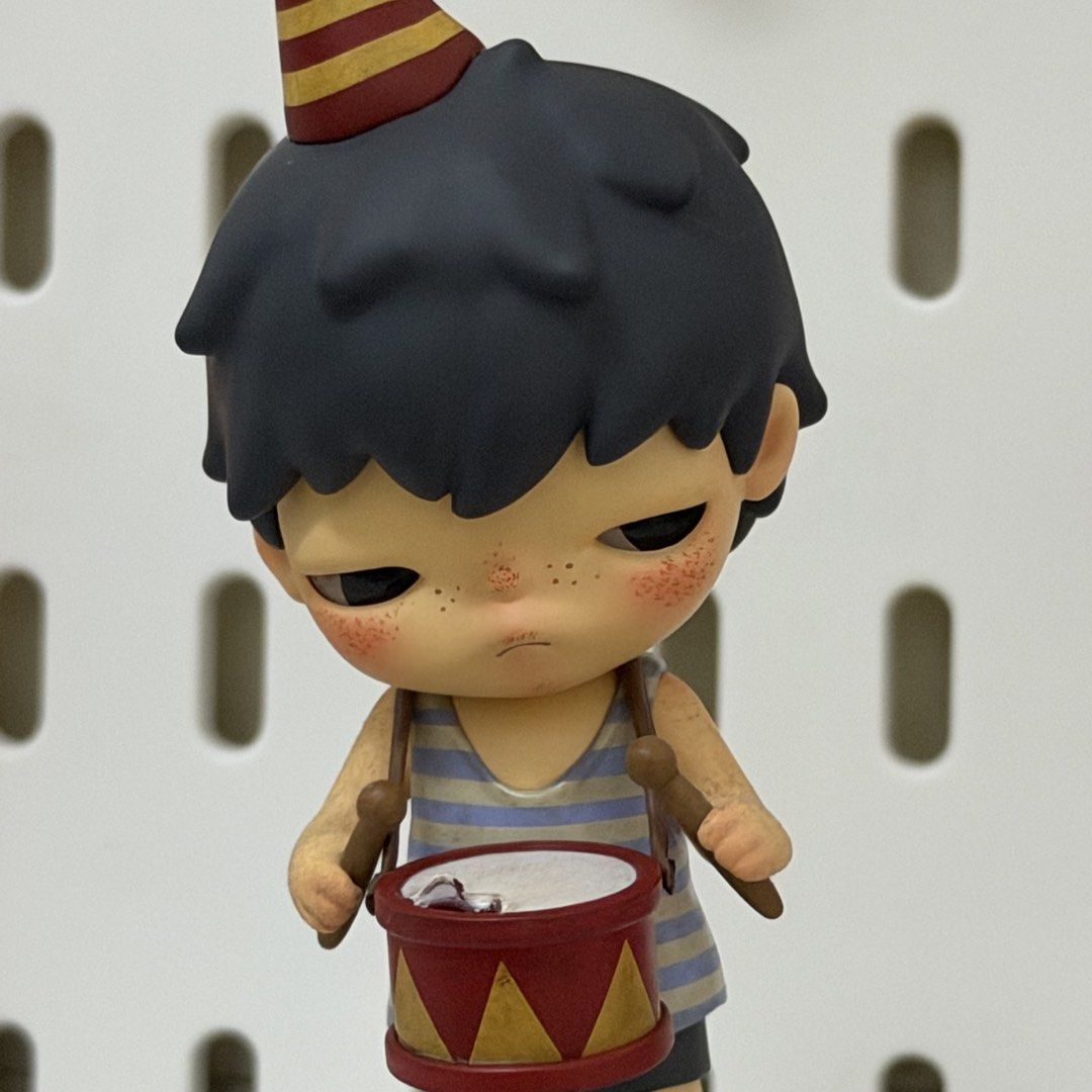 Hirono x Mime - Fool (Category: Designer & Blind Box Toys) located in Cainta. Submitted by aylmeraaa (Listing ID 1468372586, Image 2). Description: - Opened - With Box and Card - Key at the back broke and glued.