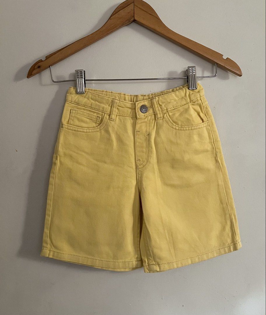 H&M kids bermuda shorts (Category: Babies & Kids Fashion) located in Manila. Submitted by ourburstingwardrobe_ (Listing ID 1468361070, Image 1). Description: Size 5 Good as new 2nd pic is the actual color.
