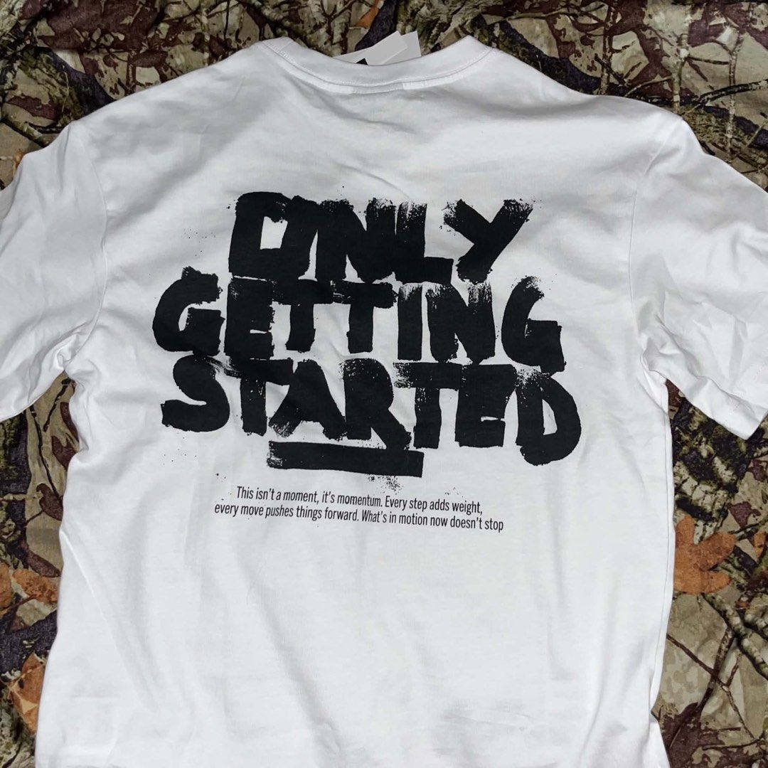 H&M Only Getting Started Graphic T-Shirt (Category: Tshirts & Polo Shirts ) located in Pasig City. Submitted by lianjaneryanon (Listing ID 1468377656, Image 3). Description: - Brand: H&M - Color: White - Size: XS - Condition: Brand new with original retail tag attached 📍PASIG.