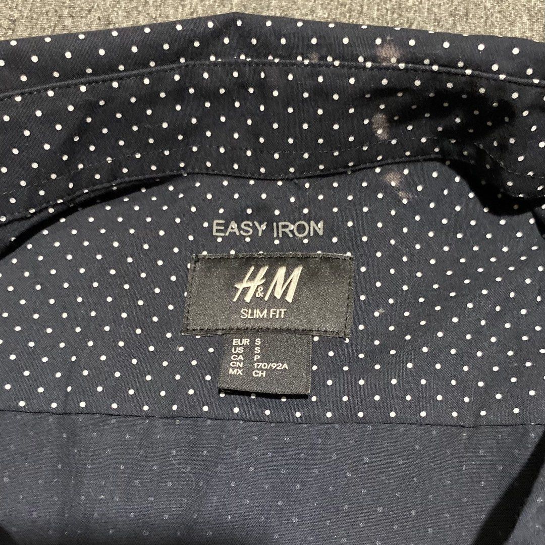 H&M Slim fit easy iron shirt (Category: Formal Shirts) located in Manila. Submitted by dustindustin (Listing ID 1468478878, Image 2). Description: .