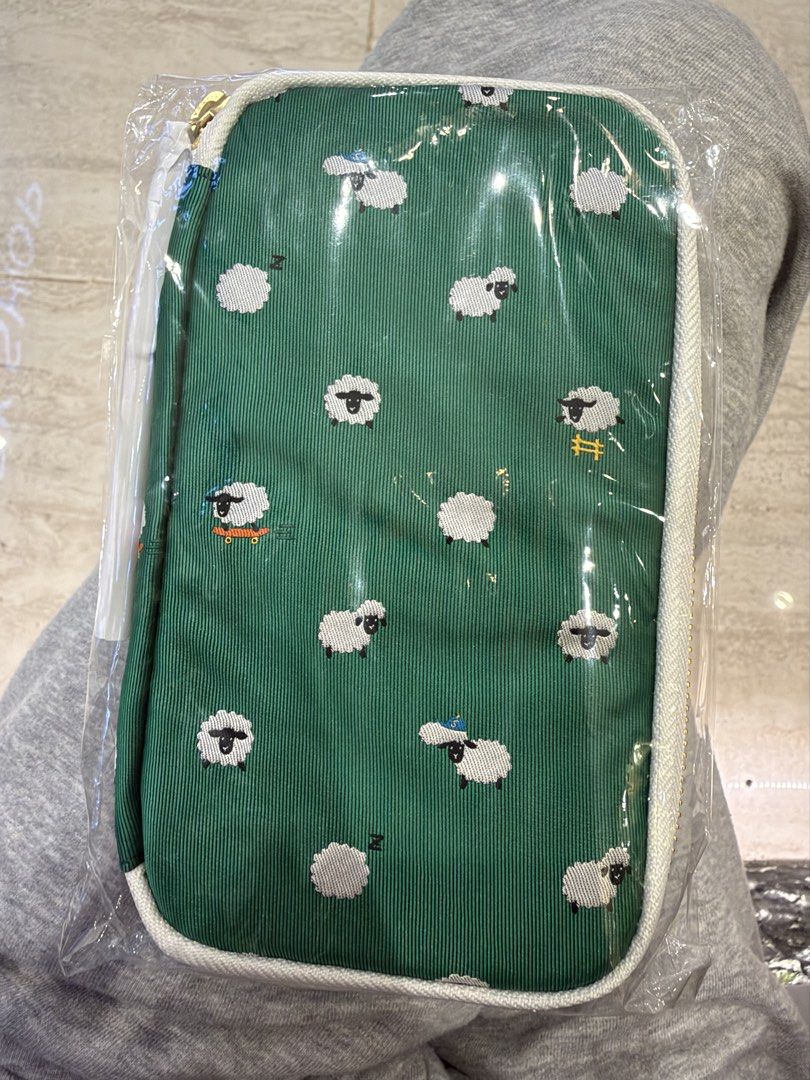 Hobonichi Sheep Drawer Pouch (Category: Stationery & School Supplies) located in Quezon City. Submitted by cjrchived (Listing ID 1468382263, Image 1). Description: .
