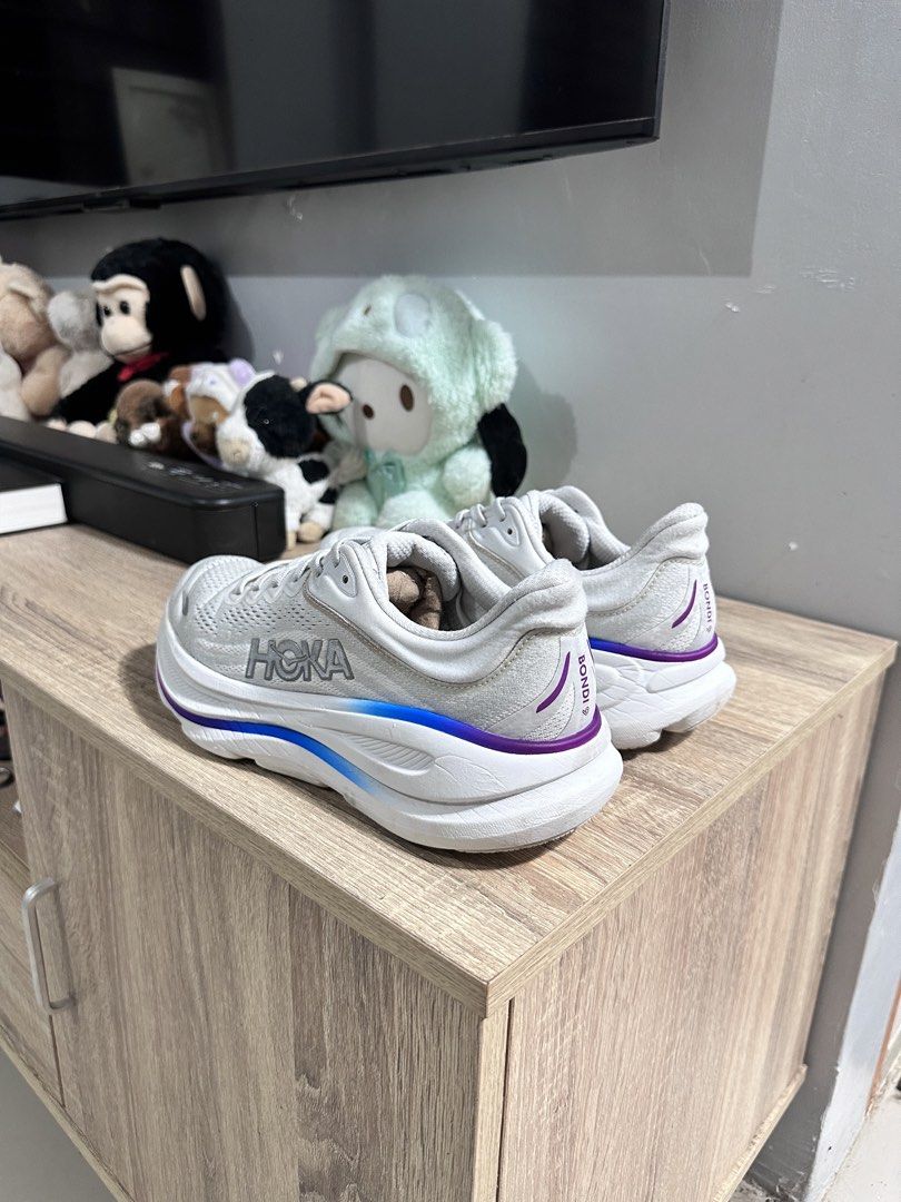 Hoka one bondi 9 (Category: Casual Shoes) located in Manila. Submitted by nilodanzcuadra (Listing ID 1468325539, Image 1). Description: Size 7.5 mens Like new Loc: north caloocan.