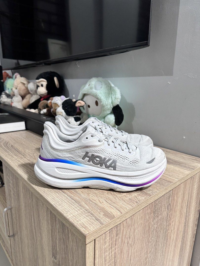 Hoka one bondi 9 (Category: Casual Shoes) located in Manila. Submitted by nilodanzcuadra (Listing ID 1468325539, Image 2). Description: Size 7.5 mens Like new Loc: north caloocan.