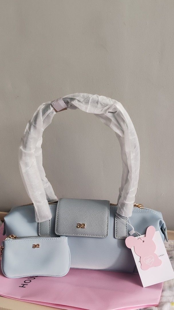 HOLB Da Dachshund Nylon 28 (Category: Shoulder Bags) located in Manila. Submitted by katalfonso_ (Listing ID 1468356440, Image 1). Description: Da Dachshund Nylon 28 - Blue - brandnew - comes with coin purse - complete inclusions.