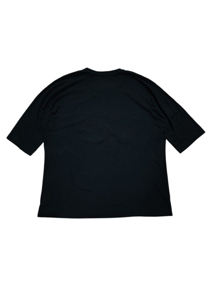 HOMME PLISSE ISSEY MIYAKE RELEASE TEE (Category: Tshirts & Polo Shirts ) located in Iloilo. Submitted by gooddimes (Listing ID 1468422548, Image 2). Description: Homme Plisse Issey Miyake Release Tee Authentic Plain Black color Size on tag: 2 Dimes: 23x28L Issue/s: No major flaws other than natural sign of usage Color rate: 9.5/10 Excellent condition ₱1,899 Reminders: - All items are thrifted, please manage your expectations - Color may vary due 