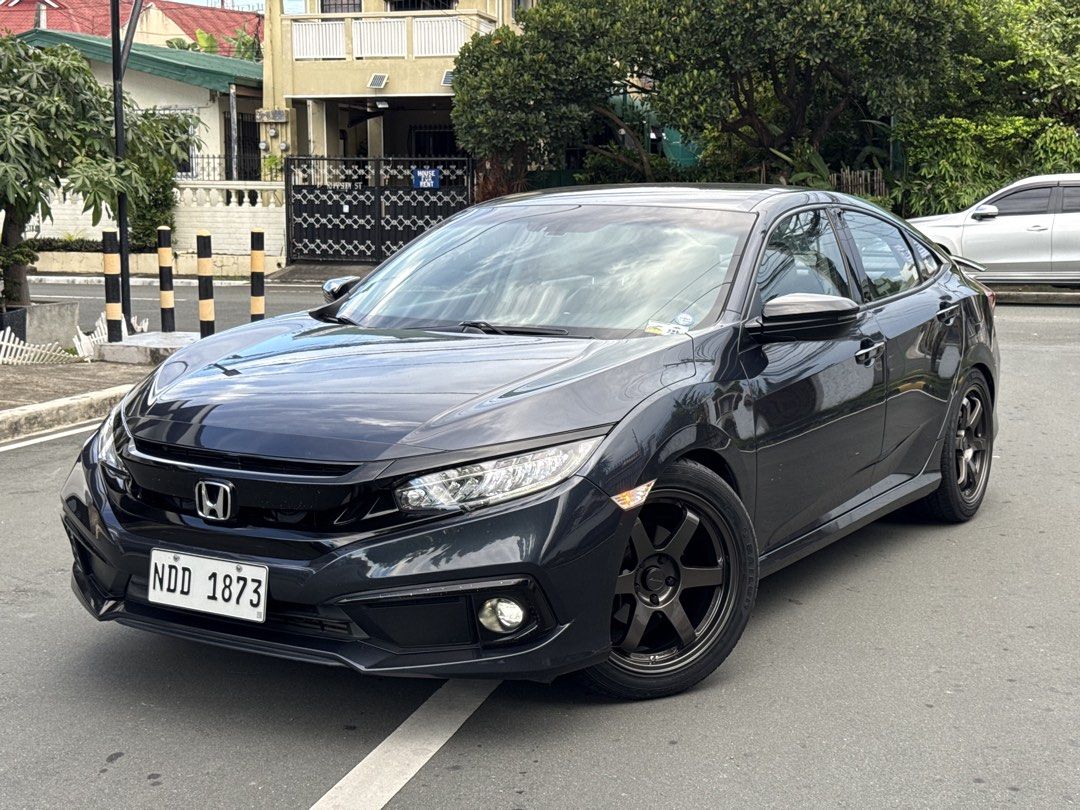 Honda Civic RS Turbo Auto (Category: Used Cars) located in Manila. Submitted by airabyou (Listing ID 1468378268, Image 1). Description: FOR SALE 2017 Honda Civic RS Turbo 27k mileage (orig not tampered) Newly Pms Accessories: Original Rota Grid Rims Catback Exhaust LnT Lowering Spring STEK Tint worth 20k OEM RS Wing OEM Mmc Front Bumpers Bosch Europa Horn ‼️785K‼️.
