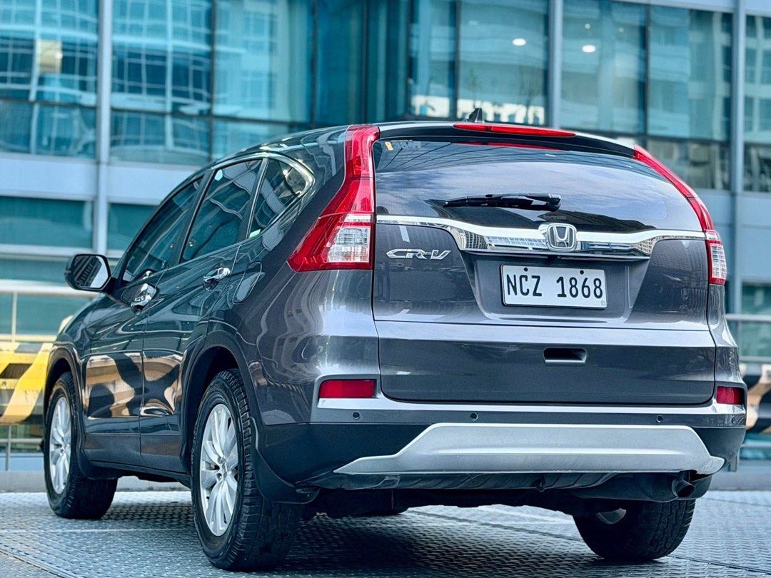 Honda CR-V 2.0 Auto (Category: Used Cars) located in Makati City. Submitted by allcarsbymissjun (Listing ID 1468298424, Image 3). Description: 2017 Honda CRV 2.0 S CVT Automatic Gas 80k ALL-IN CASH OUT Php 638,000 only Cash, Financing & Trade-in All In Financing All IN DP - 80,742 Only 4yrs - Php 20,685 3yrs - Php 24,955 2yrs - Php 34,525 Chattel and Insurance Included 1st owned Casa Mantained Push start 70k Odo 2.0L SOHC i-Vtec Automatic Climate