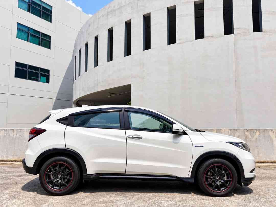 Honda Vezel Hybrid 1.5 X [2016 FL] (A) (Category: Used Cars) located in Singapore. Submitted by sgcarchoicewc (Listing ID 1468352270, Image 3). Description: Sales Contact: Casper Lim tel:90687290 .