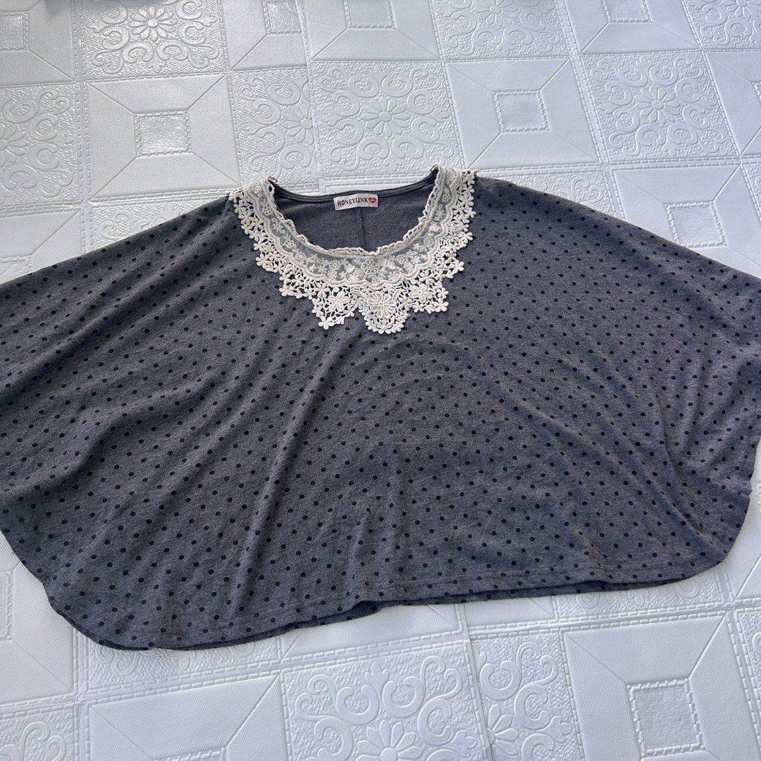 HONEYLINK Grey Polka Dot batwing Blouse (Category: Blouses) located in Baguio. Submitted by icandy.collects (Listing ID 1468310312, Image 2). Description: gray polka poncho type top -no flaws -semi cropped -freesize.