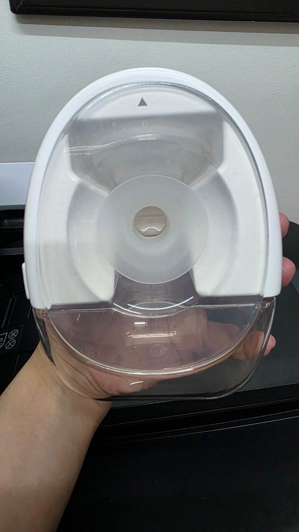 Horigen SubtleMate Electric Wearable Pump (Category: Breastfeeding & Bottle Feeding) located in Rizal. Submitted by dainsb (Listing ID 1468443685, Image 3). Description: • EUC • Used for a week then stored • Comes with FREE Waterproof Bag 📍 Lower Antipolo near Sta. Lucia Mall Pickup or delivery via Grab/Lalamove (c/o buyer).