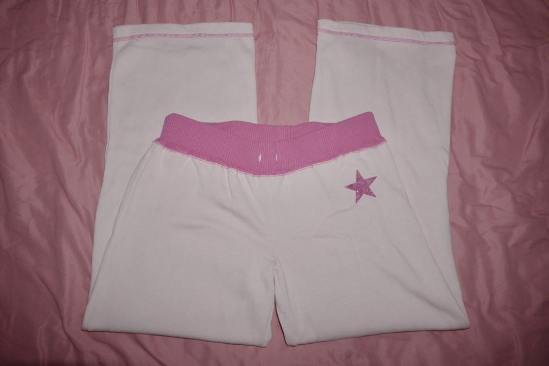 hot pink y2k sweatpants (Category: Other Bottoms) located in Batangas. Submitted by miuparfait (Listing ID 1468411872, Image 2). Description: PINK “SO SLEEPY” TROUSERS ₱350 SIZE: EXTRA SMALL WAIST: 14” (FLATLAY) LENGTH: 33.5” (FLATLAY) ISSUES: NO LACE & GARTER NEEDS TO BE RE-ADJUSTED BATANGAS GOTYME & JNT.