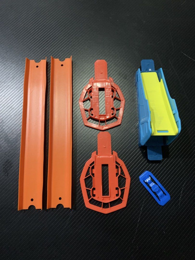 Hotwheels Tracks and pieces (Category: Interactive Toys) located in Carmona. Submitted by bihira (Listing ID 1468285469, Image 1). Description: Hotwheels Tracks and pieces - WYSIWYG - Parts - Custom Tracks - DIY.