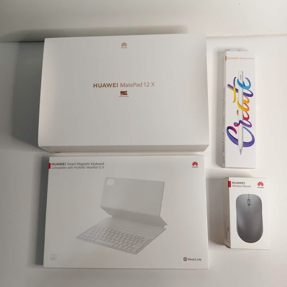 Huawei Matepad 12x (Category: Laptops & Notebooks) located in Baguio. Submitted by rhaizen_ukay (Listing ID 1468376177, Image 2). Description: New with original box and accesories and receipt. RFS--- Need funds.