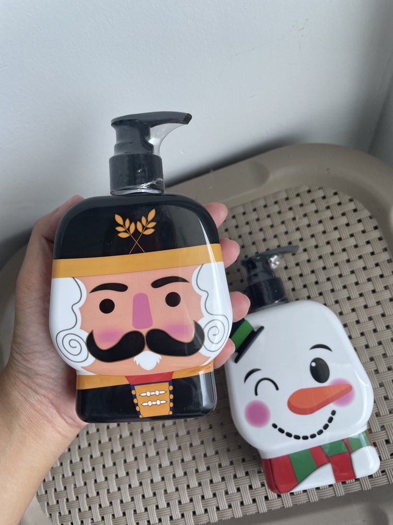 Hudson Bath Co. Hand Soaps (Bundle of Two) (Category: Hands & Nails) located in Tanza. Submitted by thebeautyinall (Listing ID 1468309844, Image 1). Description: *Bundle of Two (must take both) *Both 300ml *ORIGINAL Hudson Bath Co. *In the scents of Christmas Cookies & Eucalyptus Cedarwood.