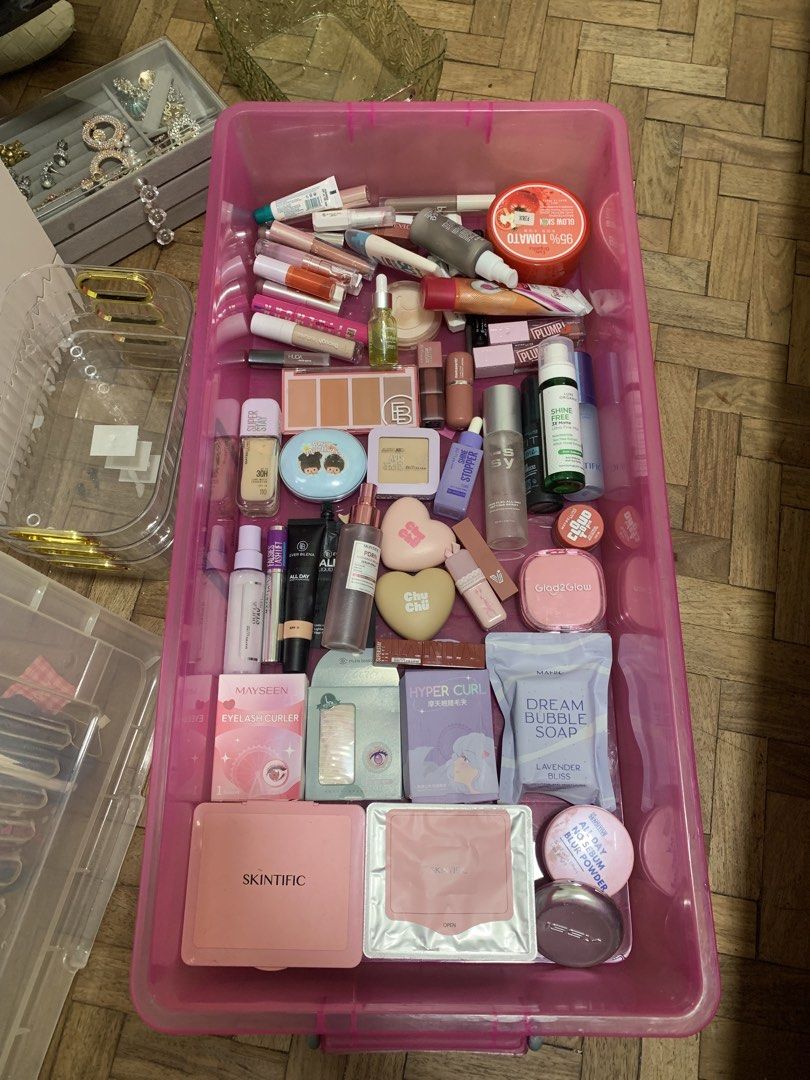 HUGE MAKEUP AND SKINCARE TAKE ALL BUNDLE !! 💗💗 (Category: Makeup) located in Makati City. Submitted by FashionFactory (Listing ID 1468419716, Image 3). Description: 🎀 MAKEUP & SKINCARE BUNDLE — ₱5,000 TAKE ALL! 💄✨ Decluttering sale! 🩷 I’m letting go of my personal makeup and skincare collection to make room for new things. Instead of letting these products sit unused, I’d love for someone else to enjoy them! 🫶🏻 ✨ What’s included? * A mix o