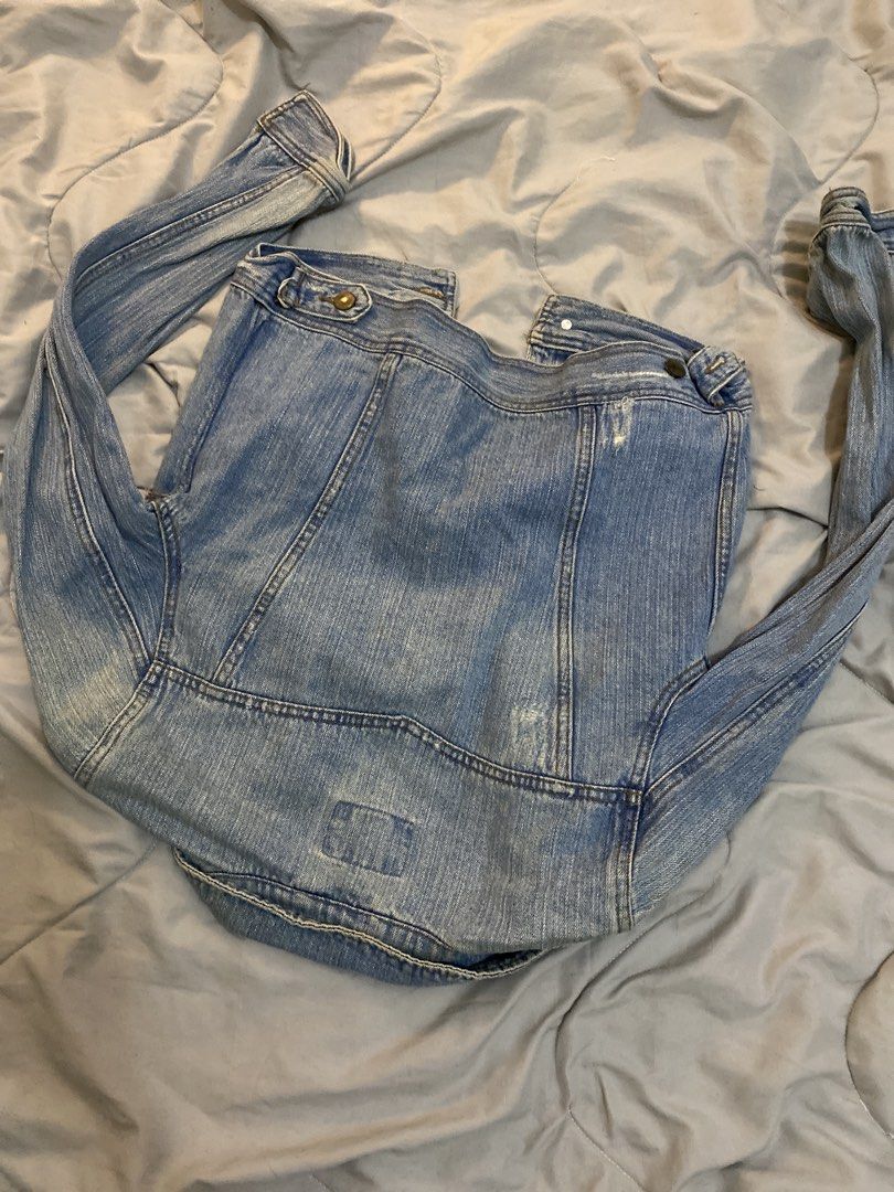 I Love H81 Light Wash Denim Jacket Size S (Category: Coats, Jackets and Outerwear) located in Manila. Submitted by newkkmora98454 (Listing ID 1468314989, Image 3). Description: - Brand: I Love H81 - Size: Small (Tag reads 160/84A) - Wash: Light wash denim - Design: Classic button-up front with metal hardware - Pockets: Dual chest pockets and convenient side welt pockets - Details: Trendy distressed accents on the collar and hems - Origin: Made in