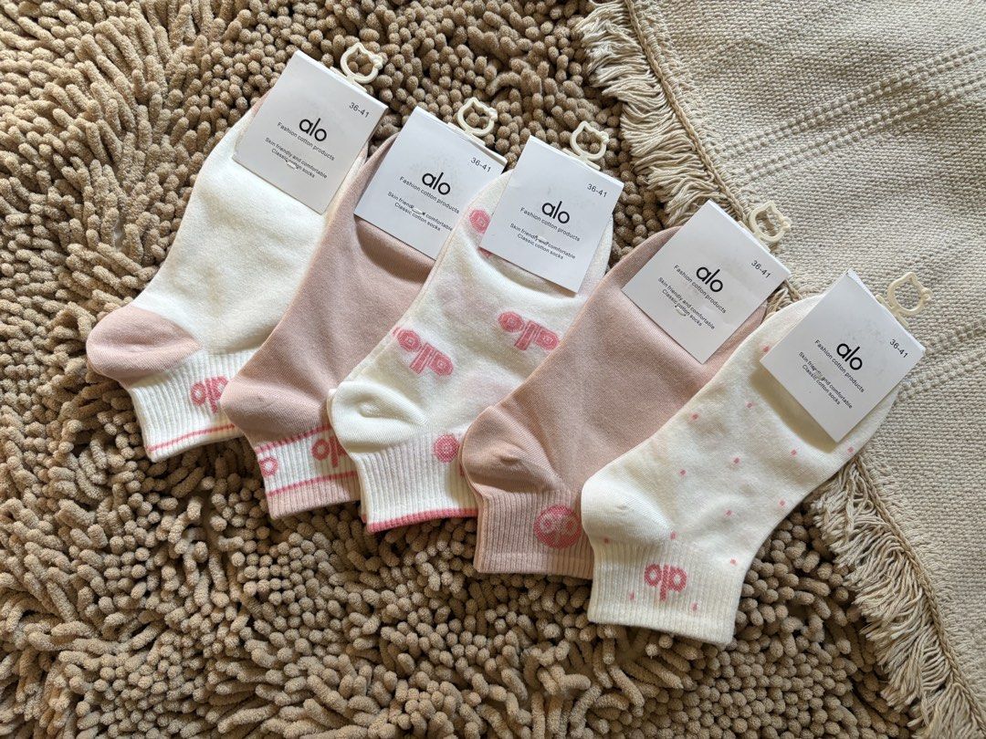 Imported alo socks 5 pairs set (Category: Shoe inserts) located in Quezon City. Submitted by heartshop.ph (Listing ID 1468347973, Image 1). Description: 5 pairs of cute alo socks! Made in turkey.