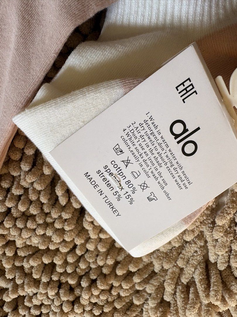 Imported alo socks 5 pairs set (Category: Shoe inserts) located in Quezon City. Submitted by heartshop.ph (Listing ID 1468347973, Image 2). Description: 5 pairs of cute alo socks! Made in turkey.