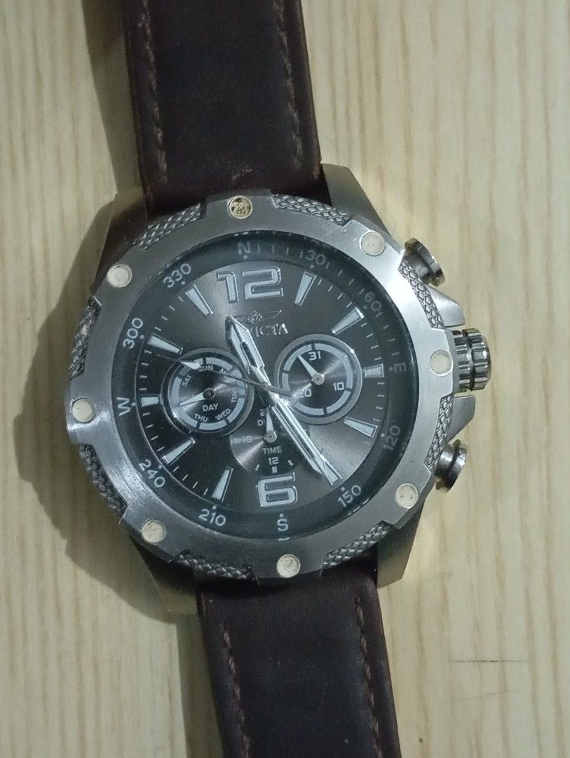 Invicta chronograph (Category: Men's Watches) located in Las Pinas. Submitted by quick_deals_great_finds2 (Listing ID 1468445017, Image 1). Description: Original good working condition Quartz chronograph with battery Big size 48mm Fully functional chrono.
