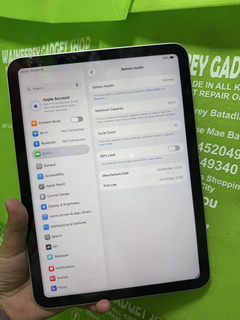 iPad 11th Gen 128gb (WIFI-ONLY) (Category: iPad) located in San Juan City. Submitted by wainefreygadgetshop (Listing ID 1468387242, Image 3). Description: iPhone 11th Gen 128gb (Wifi-Only) ALL GOODS AT WORKING NO REPAIR HISTORY NO HIDDEN ISSUE BATTERY HEALTH 100% 42 cycle count Warranty untill DECEMBER 2026 Makinis ,No Scratch ,No Dents 😊 TEST TO SAWA BAGO BAYARAN Free Clearcase at Set Charger For fast transaction call/text 09279452049,097045493