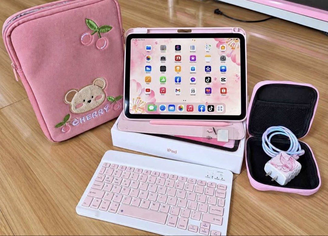 IPAD 11TH GEN (Category: iPad) located in Manila. Submitted by chistine_shop02 (Listing ID 1468321956, Image 1). Description: .