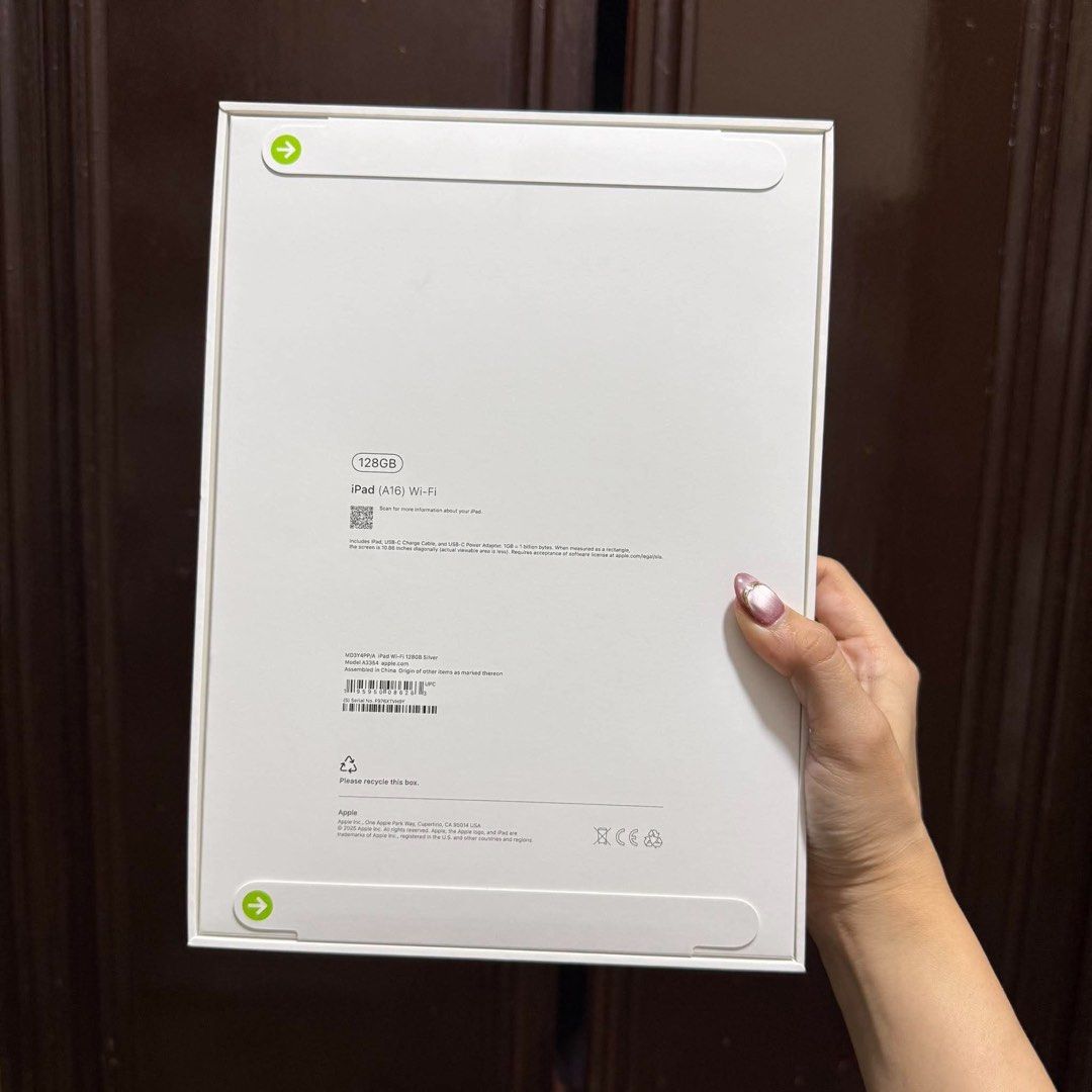 iPad 11th Gen A16 128gb 2025 (Category: iPad) located in Quezon City. Submitted by rcstny (Listing ID 1468291109, Image 3). Description: iPad 11th Gen A16 128gb 2025 BRAND NEW SEALED SILVER ₱28,000 only 📍Quezon City.