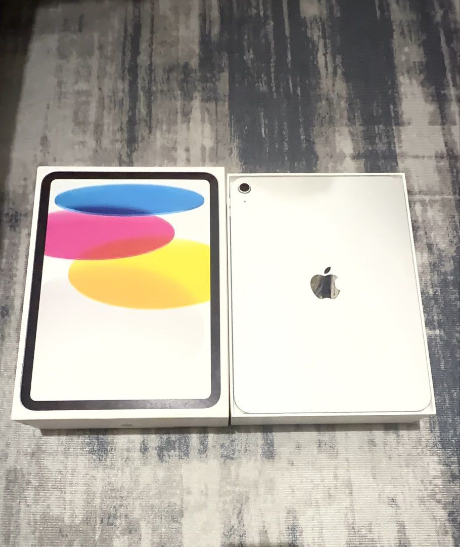 iPad a16 Silver 128GB (Category: iPad) located in Manila. Submitted by mj4yyz (Listing ID 1468398879, Image 1). Description: 98% Batt Health Warranty 'till November 2026 No History of Repair No Issue Complete with Box and Charger.