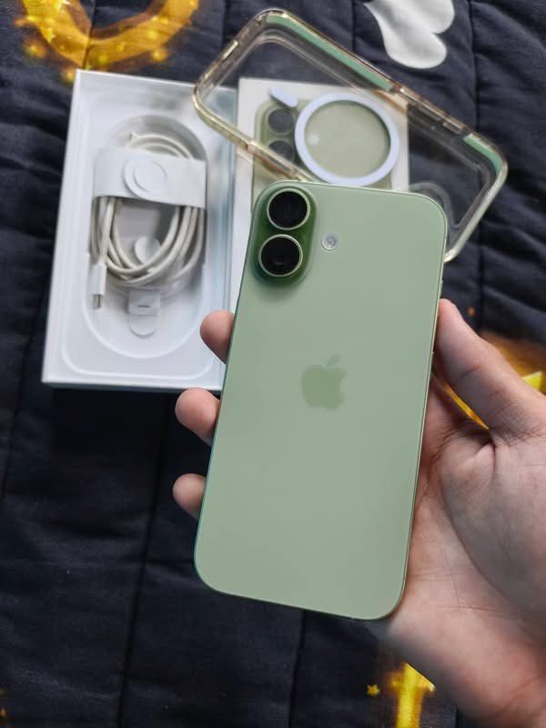 Iphone17 (Category: iPhone 17 Series) located in Manila. Submitted by fitcheckk (Listing ID 1468418273, Image 3). Description: IPHONE 17 256GB COMPLETE 100 BATTERY HEALTH 3MONTHS OLD WARRANTY UNTIL JUNE 30 2027 LOCAL VARIANT NTC APPROVED 100+ CYCLE COUNT FRESH (BRAND NEW CONDITION) PEDENG PEDE SA MAARTE FACTORY UNLOCK (ANYSIM) NO HIDDEN ISSUE NO REPAIR HISTORY UNLI CHECK + UNLI RESET INCLUSION: UNIT ORIG BOX ORIG CORD ORIG CASE.