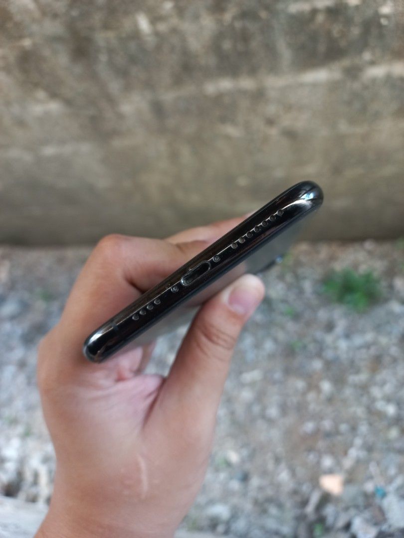 Iphone 11 promax (Category: iPhone 11 Series) located in San Fernando. Submitted by glyeee (Listing ID 1468404686, Image 2). Description: .