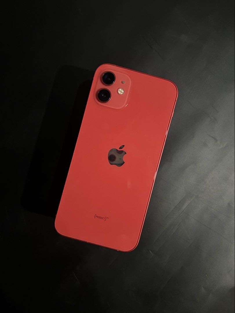 Iphone 12 (Category: iPhone 12 Series) located in Manila. Submitted by bigsmoke.038 (Listing ID 1468383770, Image 2). Description: For sale Iphone 12 64gb Smartlocked 74bh No issue No repair Comes with phone case and charger Meetups: manila can do halfway.
